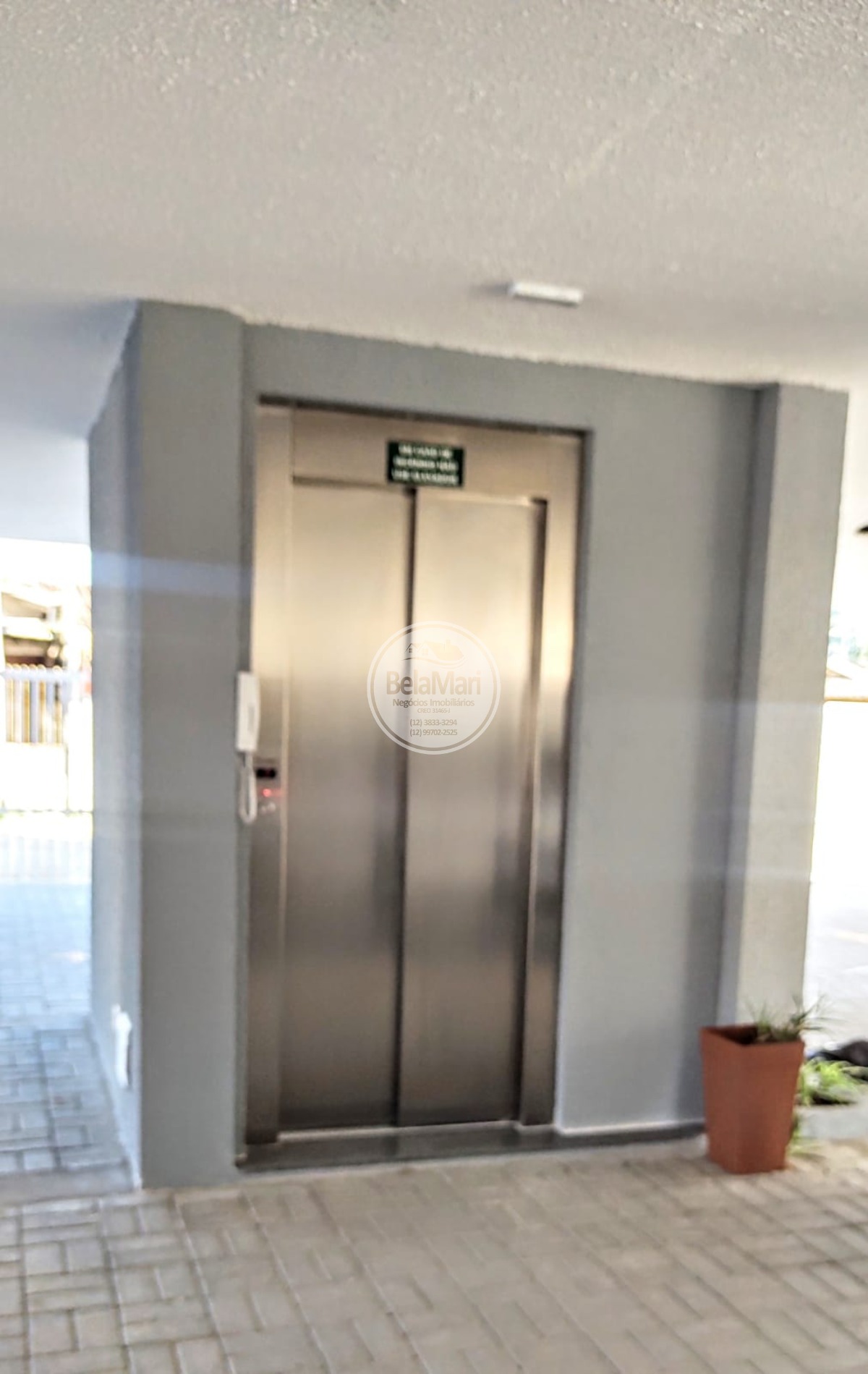 Apartamento à venda com 2 quartos, 60m² - Foto 23