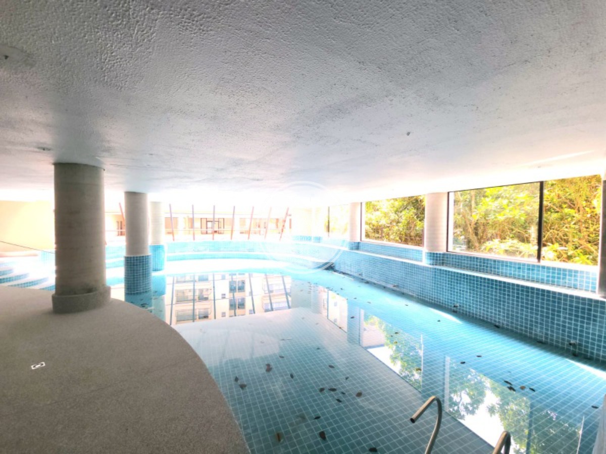 Apartamento à venda com 2 quartos, 77m² - Foto 2
