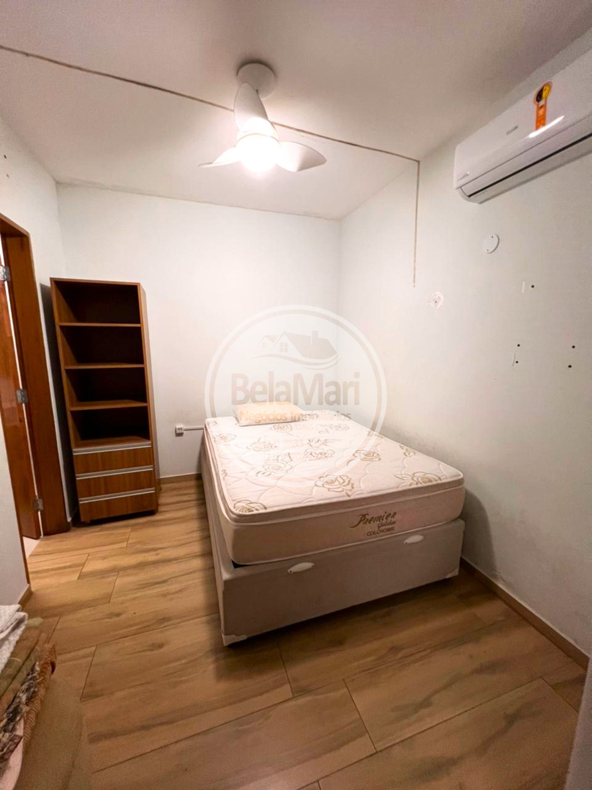 Casa à venda com 4 quartos, 150m² - Foto 14
